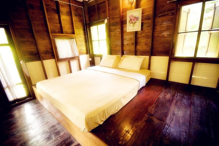 Red Z Cool Mountain Hotel Khao Kho Bagian luar foto