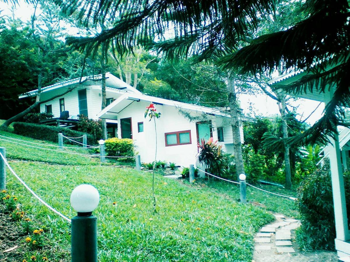 Red Z Cool Mountain Hotel Khao Kho Bagian luar foto