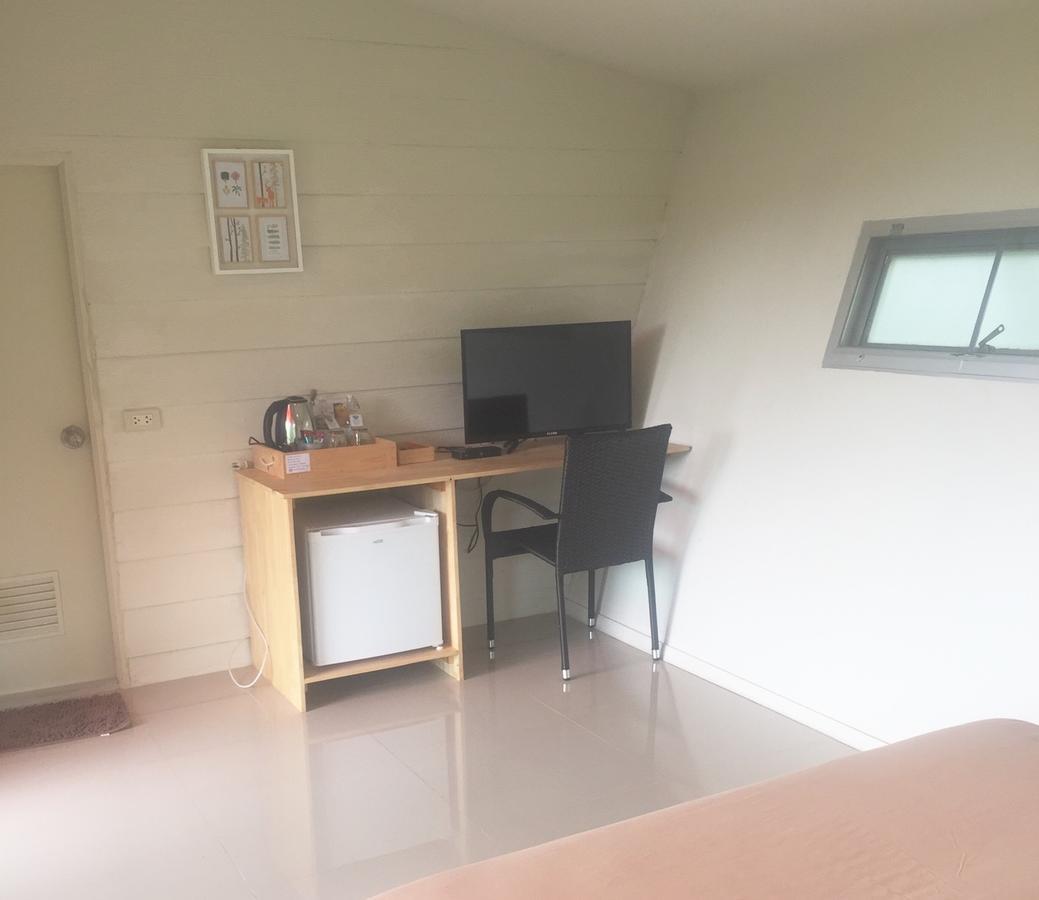 Red Z Cool Mountain Hotel Khao Kho Bagian luar foto