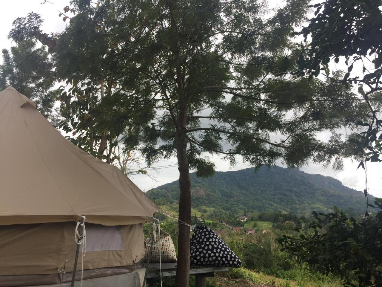 Red Z Cool Mountain Hotel Khao Kho Bagian luar foto